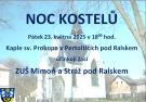 Oslava v kapli během noci